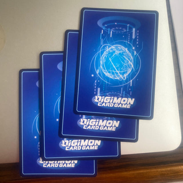 デジモンカード　ブイドラモン　4枚セット シングルカード