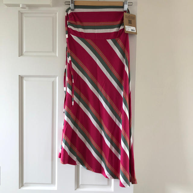 patagonia(パタゴニア)のパタゴニア　Kamakari skirt ピンク　新品未使用タグ付き レディースのスカート(ロングスカート)の商品写真