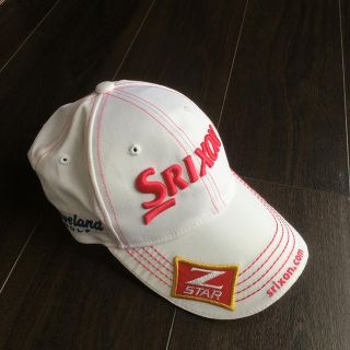 スリクソン(Srixon)のスリクソン　帽子　白　ピンクロゴ　メンズ(ウエア)