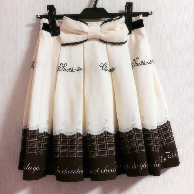 Ank Rouge(アンクルージュ)の(難あり)チョコレート柄スカート レディースのスカート(ミニスカート)の商品写真