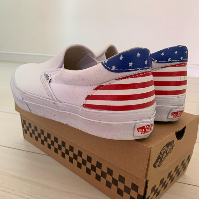 即完売！カリフォルニア工務店×VANS最終コラボスニーカー