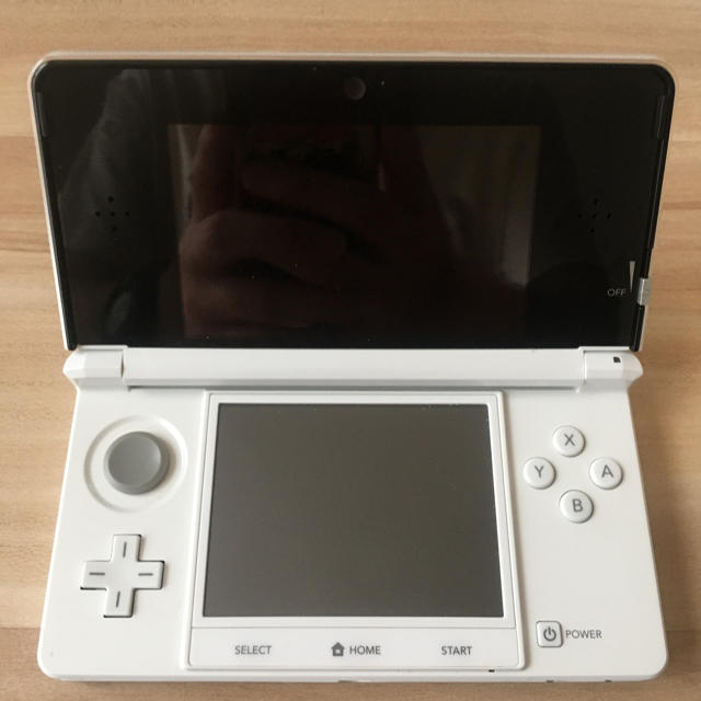 ニンテンドー3DS(ニンテンドー3DS)のNintendo 3DS 本体 充電器付き エンタメ/ホビーのゲームソフト/ゲーム機本体(携帯用ゲーム機本体)の商品写真