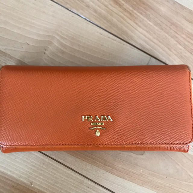 PRADA(プラダ)のPRADA プラダ  長財布  ★5月末までの出品です★ メンズのファッション小物(長財布)の商品写真