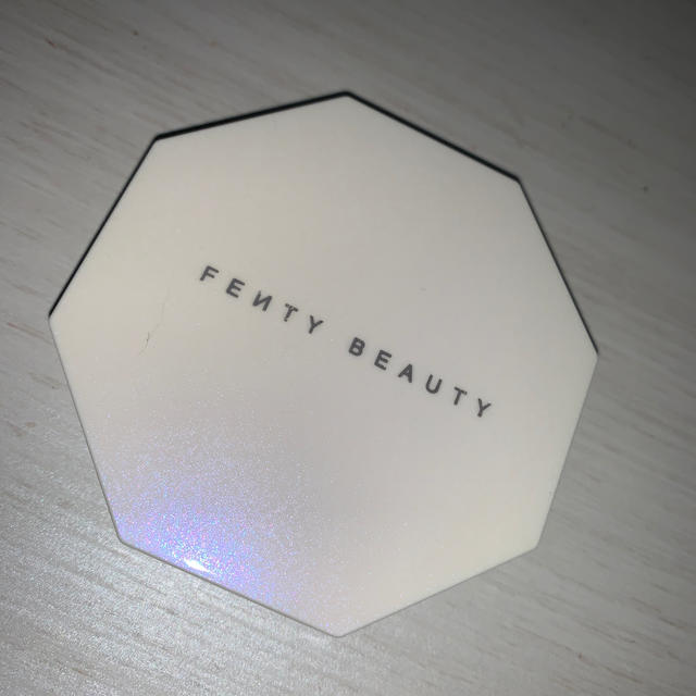 Sephora(セフォラ)のフェンティビューティ　ハイライト コスメ/美容のベースメイク/化粧品(フェイスカラー)の商品写真