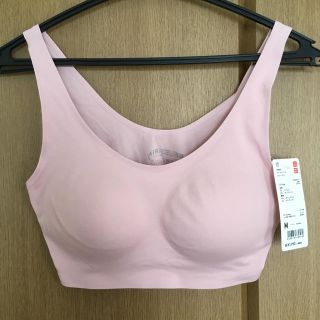 ユニクロ(UNIQLO)のユニクロ ワイヤレスブラ リラックスM(ブラ)