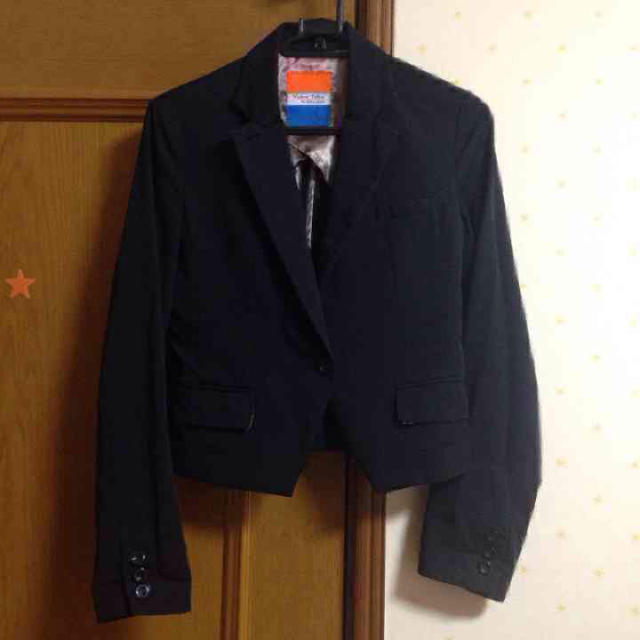 SIERA LEONE(シエラレオン)のシエラレオン 定番黒ジャケット レディースのジャケット/アウター(テーラードジャケット)の商品写真