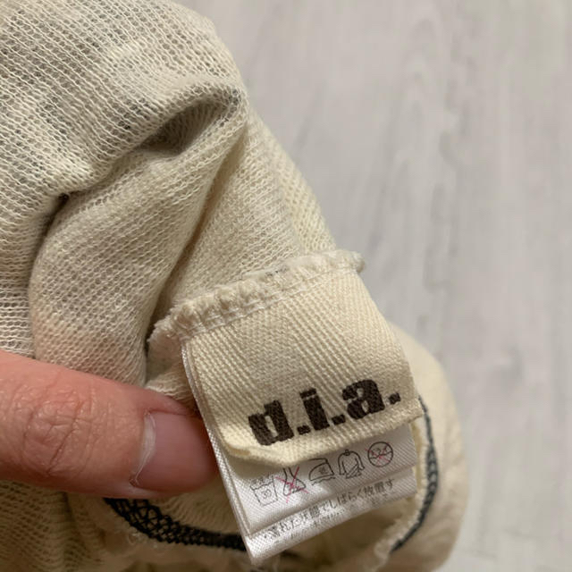 d.i.a(ダイア)のd.i.a背あきリボンロゴTシャツ レディースのトップス(Tシャツ(半袖/袖なし))の商品写真