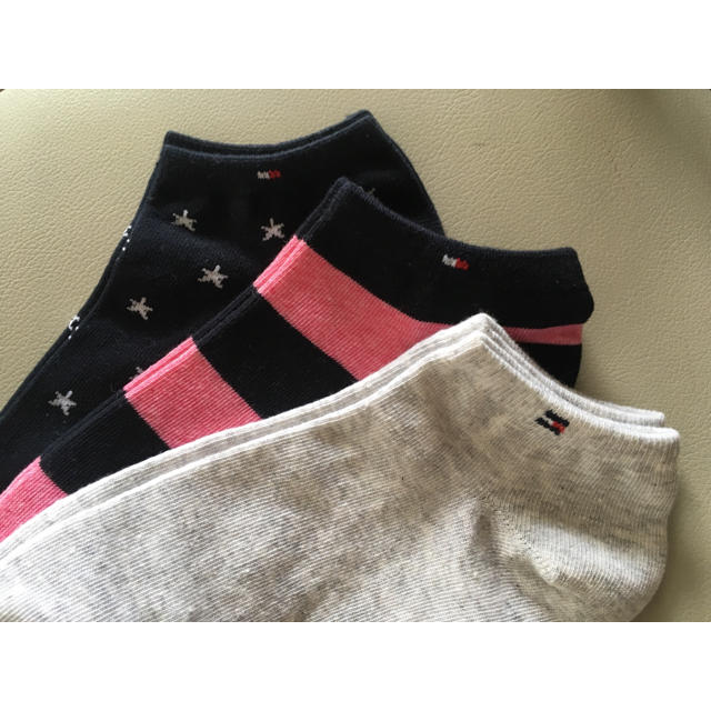 TOMMY HILFIGER(トミーヒルフィガー)の新品トミーヒルフィガーTOMMY HILFIGER ソックス  3足 セット レディースのレッグウェア(ソックス)の商品写真