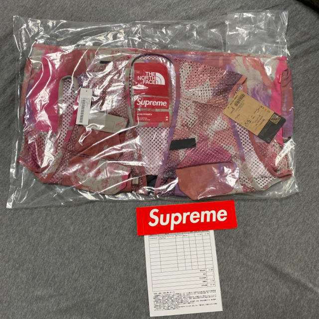 Supreme(シュプリーム)のSupreme®/The North Face® Cargo Vest メンズのトップス(ベスト)の商品写真