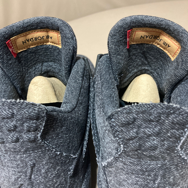 NIKE(ナイキ)のAIR JORDAN 4 RETRO LEVIS NRG メンズの靴/シューズ(スニーカー)の商品写真