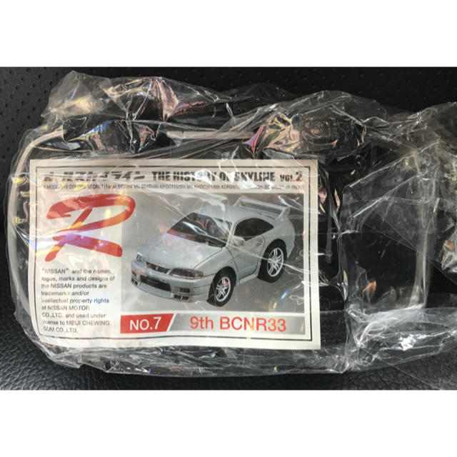 日産(ニッサン)の日産 スカイライン 9th BCNR33 GT-R シルバー プルバックカー エンタメ/ホビーのおもちゃ/ぬいぐるみ(ミニカー)の商品写真