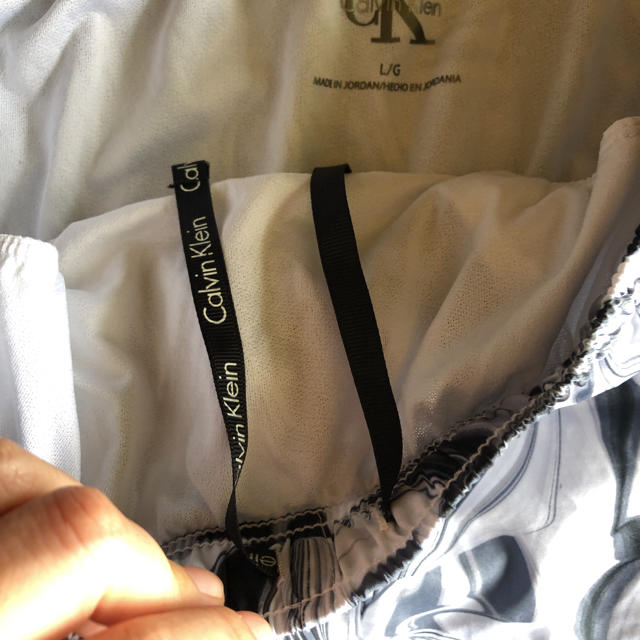 Calvin Klein(カルバンクライン)の新品‼︎ カルバン・クラインSports インナー付きウエア　XL スポーツ/アウトドアのトレーニング/エクササイズ(トレーニング用品)の商品写真