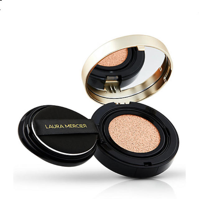 laura mercier(ローラメルシエ)の【新品】ローラメルシエ  LAURA クッション　ファンデーション　1N1  コスメ/美容のベースメイク/化粧品(ファンデーション)の商品写真