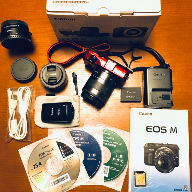 値下げ！EOS M レンズセット レンズキット　RED 赤Canon