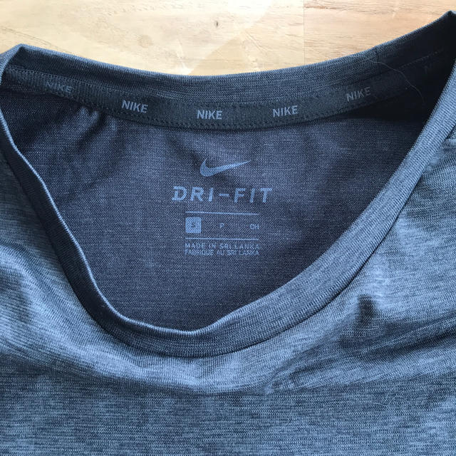 NIKE(ナイキ)の【未使用品】NIKE ドライフィット　希少Sサイズ メンズのトップス(Tシャツ/カットソー(半袖/袖なし))の商品写真