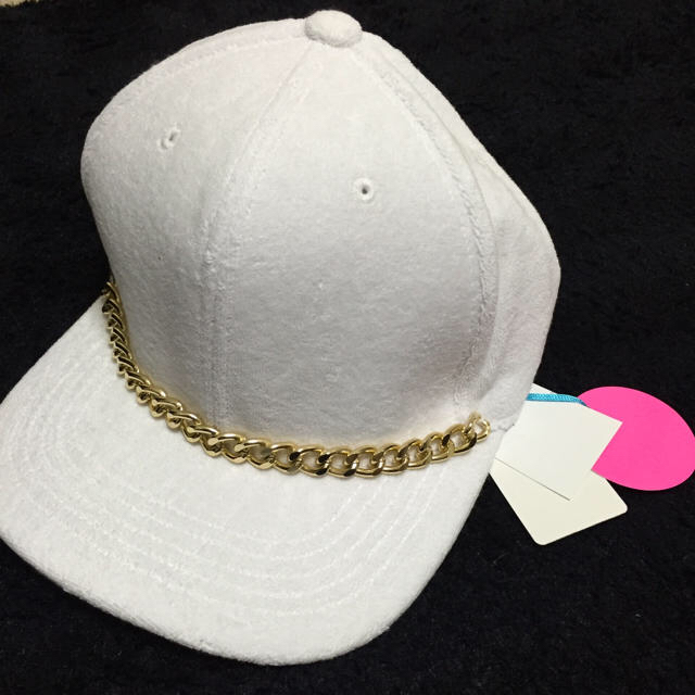 GYDA(ジェイダ)の最終値下チェーン♡キャップ&ブレスセット レディースの帽子(キャップ)の商品写真