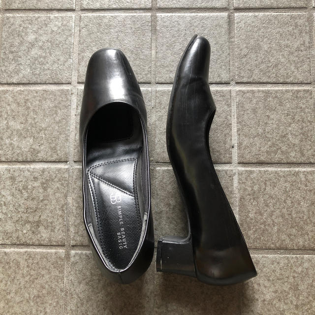 simple beauty basic 黒パンプス　25cm レディースの靴/シューズ(ハイヒール/パンプス)の商品写真