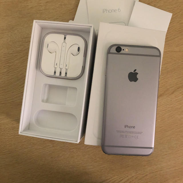 iPhone 6  シルバー64GB SIMフリー