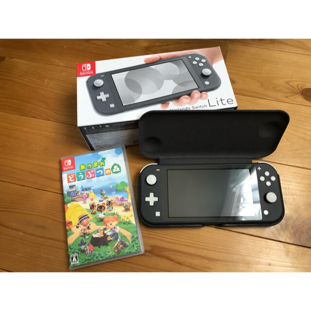 Nintendo Switch(ニンテンドースイッチ)の[美品] Nintendo Switch Lite グレー どうぶつの森セット エンタメ/ホビーのゲームソフト/ゲーム機本体(家庭用ゲーム機本体)の商品写真