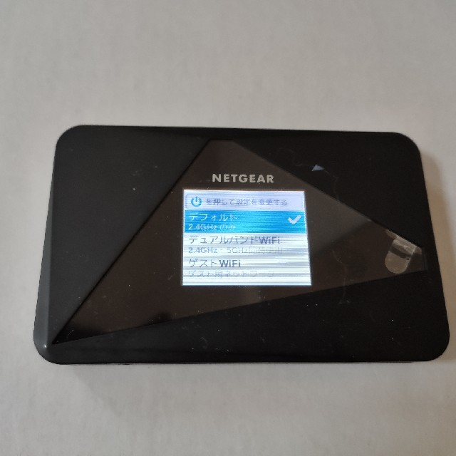 NETGEAR　モバイルルーター　AC785-100JPS スマホ/家電/カメラのスマートフォン/携帯電話(その他)の商品写真