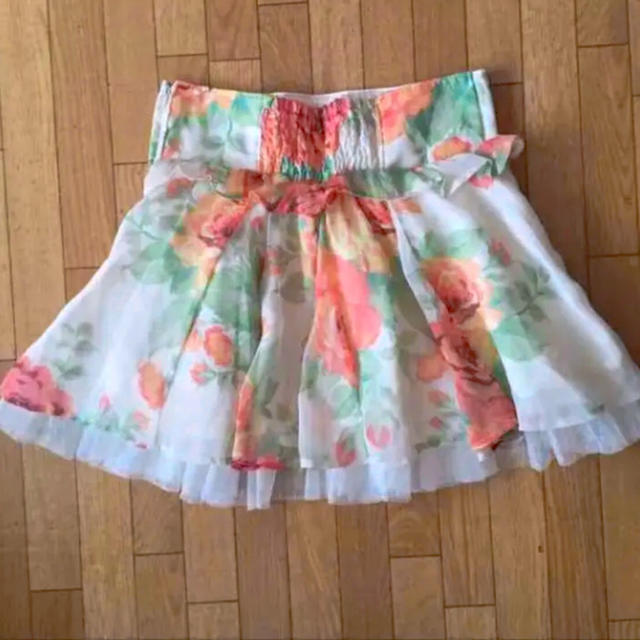 LIZ LISA(リズリサ)の美品　リズリサ　花柄スカート レディースのスカート(ミニスカート)の商品写真