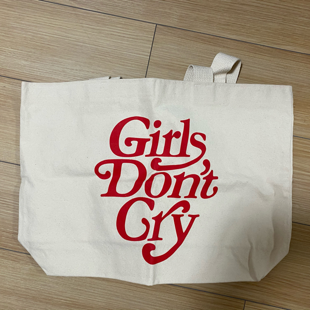 GDC(ジーディーシー)のGirls don't cry トートバッグ メンズのバッグ(トートバッグ)の商品写真