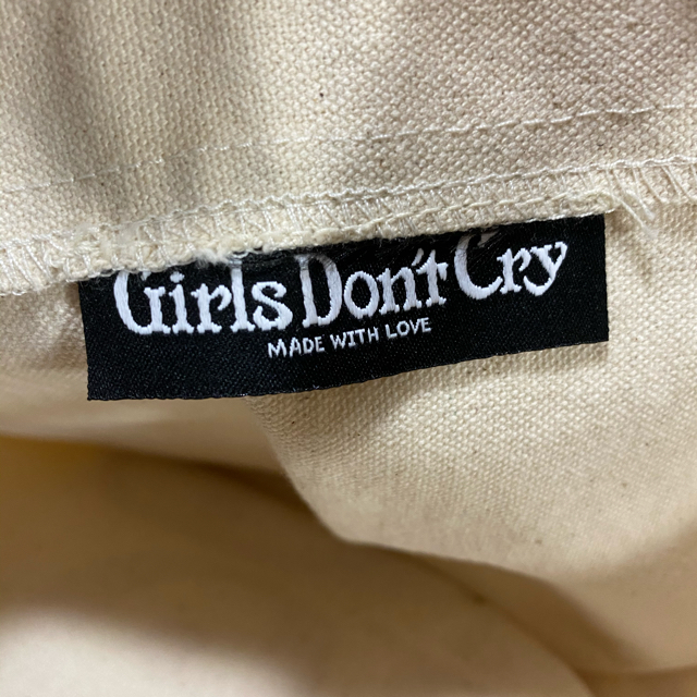 GDC(ジーディーシー)のGirls don't cry トートバッグ メンズのバッグ(トートバッグ)の商品写真