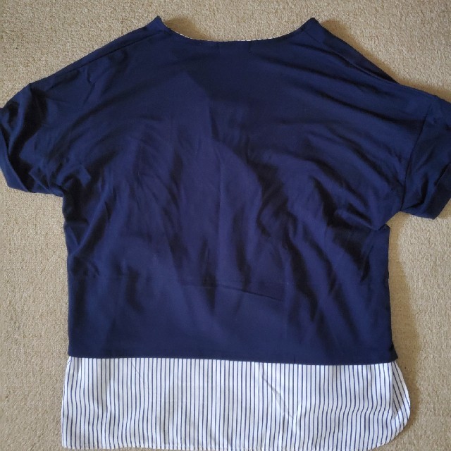 しまむら(シマムラ)のしまむら ひなさんプロデュース VネックTシャツ ネイビーLLサイズ レディースのトップス(Tシャツ(半袖/袖なし))の商品写真