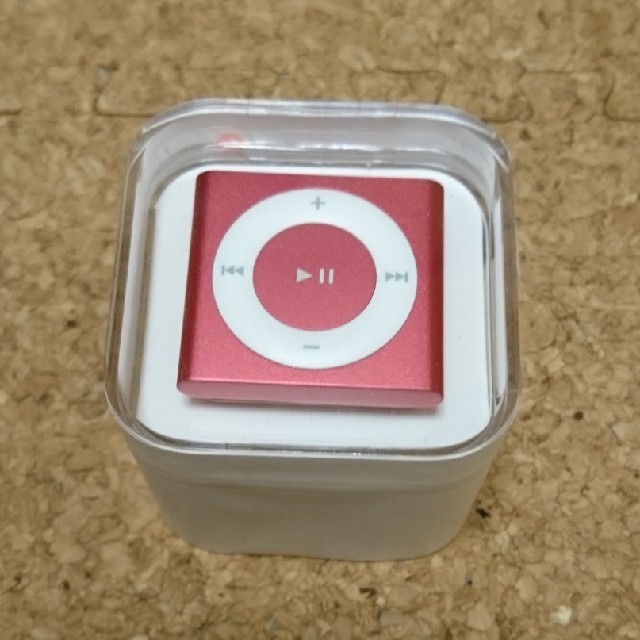 Apple(アップル)のiPod shuffle 2GB ピンク スマホ/家電/カメラのオーディオ機器(ポータブルプレーヤー)の商品写真