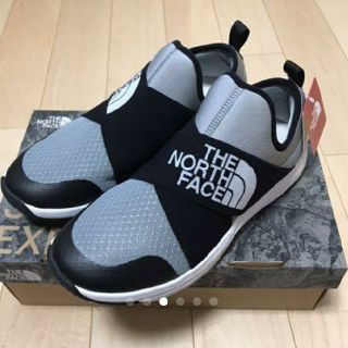 ザノースフェイス(THE NORTH FACE)のタイムセール中！ノースフェイス　スニーカー　24～25センチ　トラバースローⅢ(スニーカー)