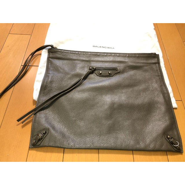 Y1067 美品 バレンシアガ レザー パンチング クラッチ セカンドバッグ