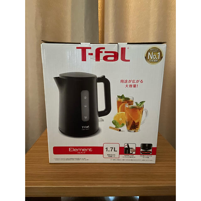 T-fal(ティファール)の☆美品☆T-Fal Element 1.7L ブラック スマホ/家電/カメラの生活家電(電気ケトル)の商品写真