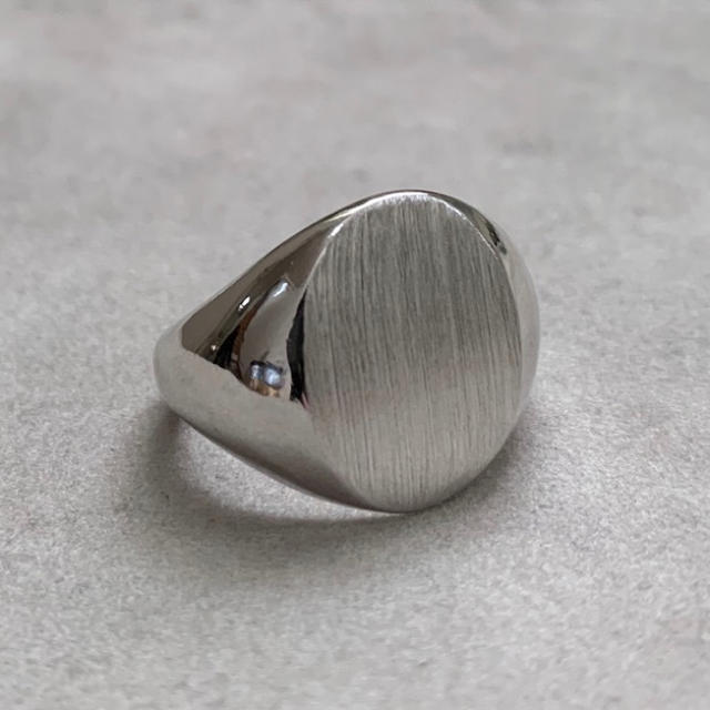 シルバー925 丸型カレッジリング　silver925 艶消　シルバー メンズのアクセサリー(リング(指輪))の商品写真