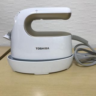 トウシバ(東芝)の東芝衣類スチーマー　　TAS-X3(アイロン)