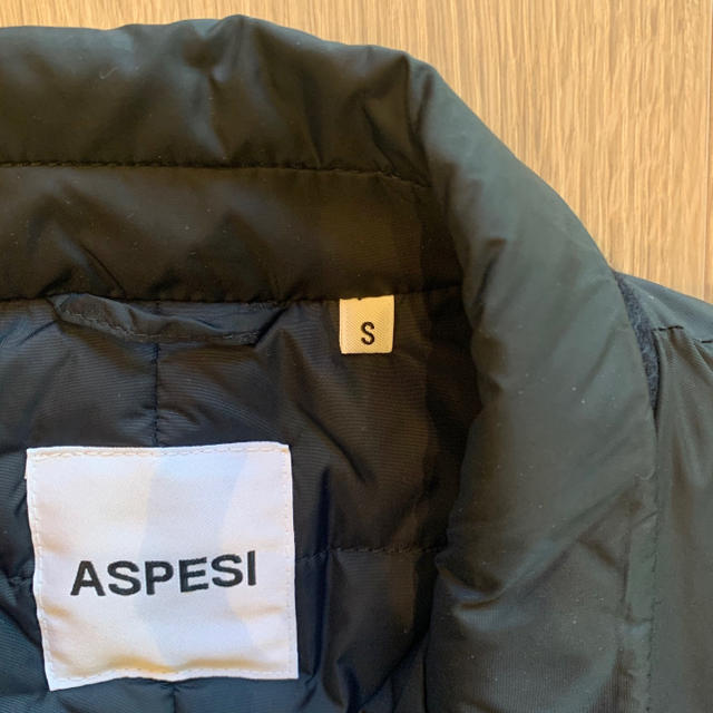 ASPESI(アスペジ)の専用　高級コート　アスペジ ASPESI ダウン 中綿コート　黒　 メンズのジャケット/アウター(ステンカラーコート)の商品写真