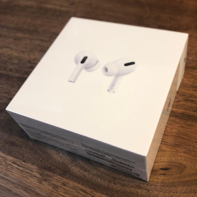 Apple(アップル)の24時間以内発送　AirPods Pro エアポッズプロ　ワイヤレスイヤホン スマホ/家電/カメラのオーディオ機器(ヘッドフォン/イヤフォン)の商品写真