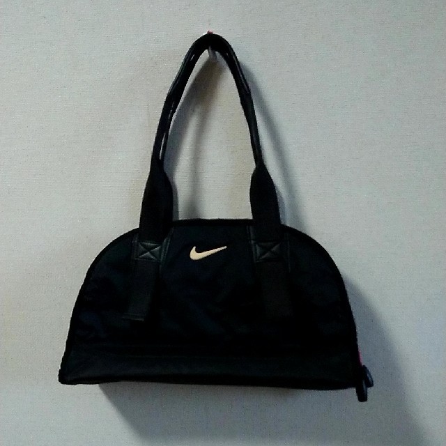 NIKE(ナイキ)のNIKE スポーツバッグ レディースのバッグ(その他)の商品写真