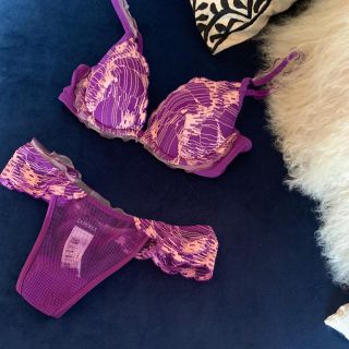 ラペルラ(LA PERLA)の【ご検討中商品】LA PERLA最高級ランジェリー✴︎(ブラ&ショーツセット)