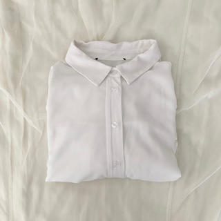 フォーエバートゥエンティーワン(FOREVER 21)のwhite shirt(シャツ/ブラウス(長袖/七分))