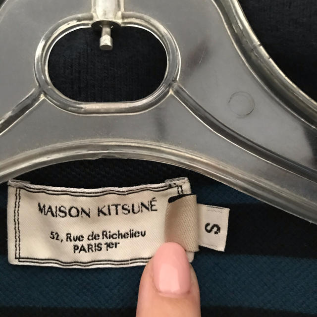 MAISON KITSUNE'(メゾンキツネ)のメゾンキツネ  ポロシャツ　Sサイズ レディースのトップス(シャツ/ブラウス(長袖/七分))の商品写真