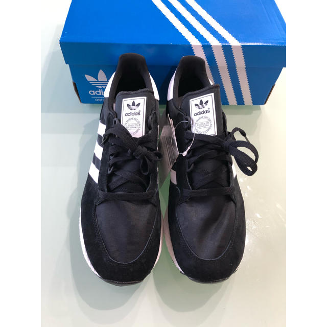 adidas(アディダス)の新品!!アディダス☆オリジナルス☆スニーカー28cm メンズの靴/シューズ(スニーカー)の商品写真