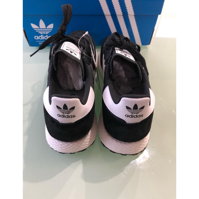 adidas(アディダス)の新品!!アディダス☆オリジナルス☆スニーカー28cm メンズの靴/シューズ(スニーカー)の商品写真