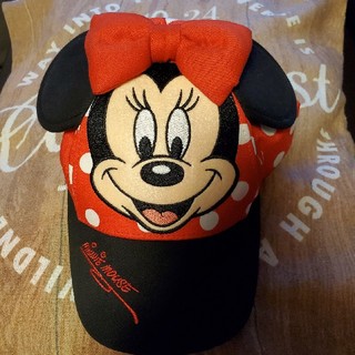 ディズニー(Disney)の【お値下げしました】香港ディズニーランド　ミニーキャップ(帽子)