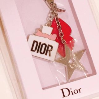 Christian Dior(キーホルダー)のフリマアイテム一覧 Christian Dior(キーホルダー)のフリマアイテム一覧