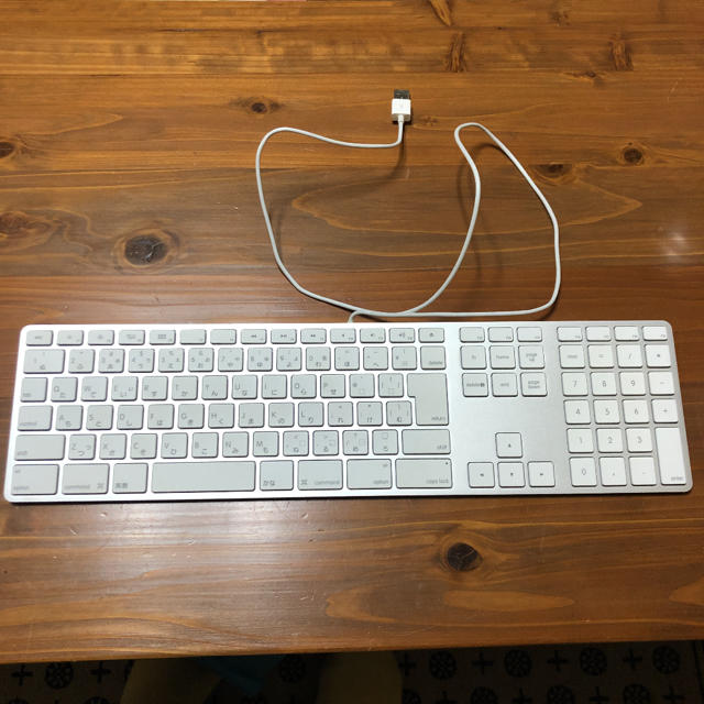 Mac (Apple)(マック)のAPPLE KEYBOARD  (テンキーツキ - JIS) アップルキーボード スマホ/家電/カメラのPC/タブレット(PC周辺機器)の商品写真