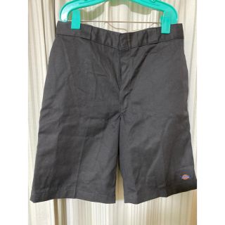 ディッキーズ(Dickies)のディッキーズ ハーフパンツ ショートパンツ(黒)　サイズ34(ショートパンツ)