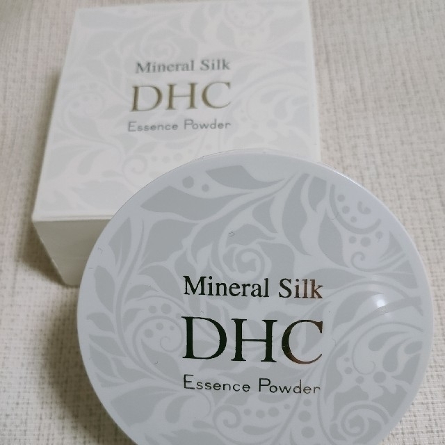 DHC(ディーエイチシー)のDHC  ミネラル  S  エッセンス  パウダー (プラス洗顔) コスメ/美容のベースメイク/化粧品(フェイスパウダー)の商品写真