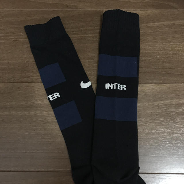 NIKE(ナイキ)のインテル サッカーソックス 19㎝ ★新品・未使用★ スポーツ/アウトドアのサッカー/フットサル(その他)の商品写真