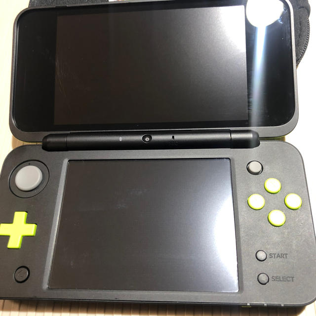 Nintendo new2DSLL 本体 ブラック×ライム