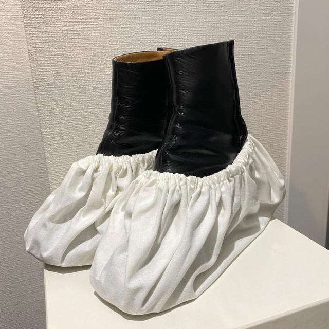 Maison Martin Margiela(マルタンマルジェラ)の[MIMIS様専用]マルジェラ 足袋ブーツ タビブーツ margiela 35 レディースの靴/シューズ(ブーツ)の商品写真